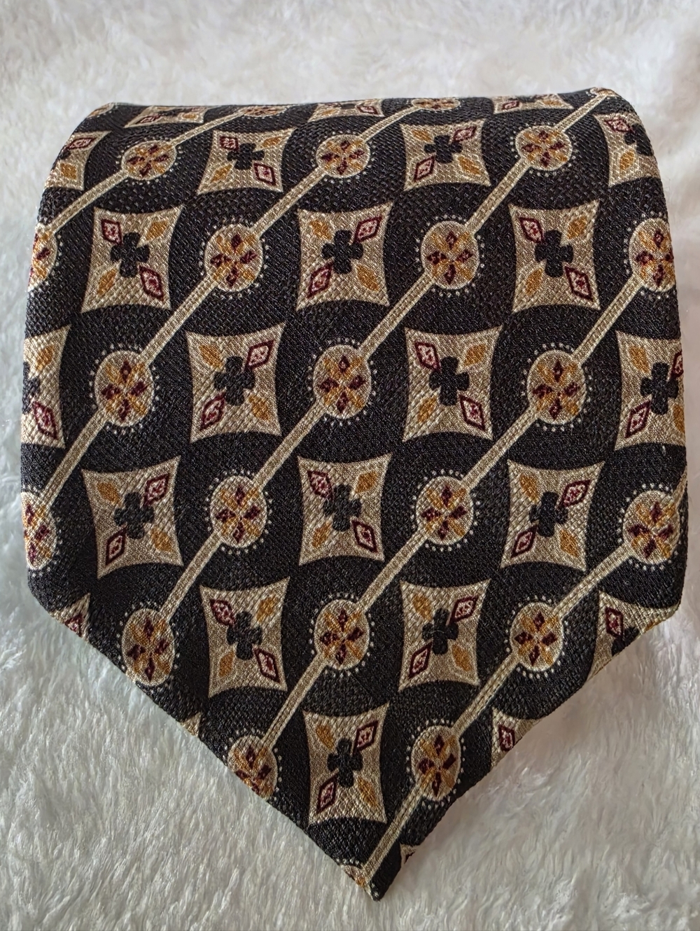 Vintage Venanzi Men's Necktie 100% Silk Geometric Pattern Black Gold